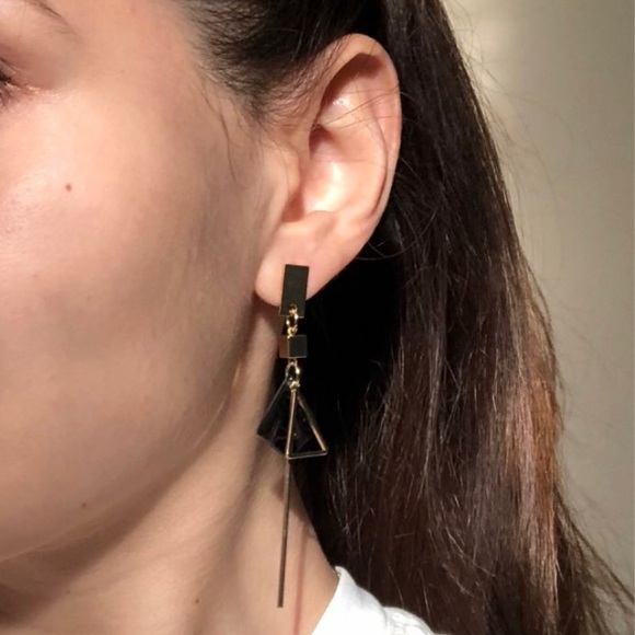 🔄🆕 CLARA Geometric Earrings - Picture 7 of 8